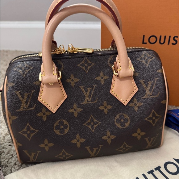 Louis Vuitton Speedy 20 Bandoliere - Picture 2 of 16